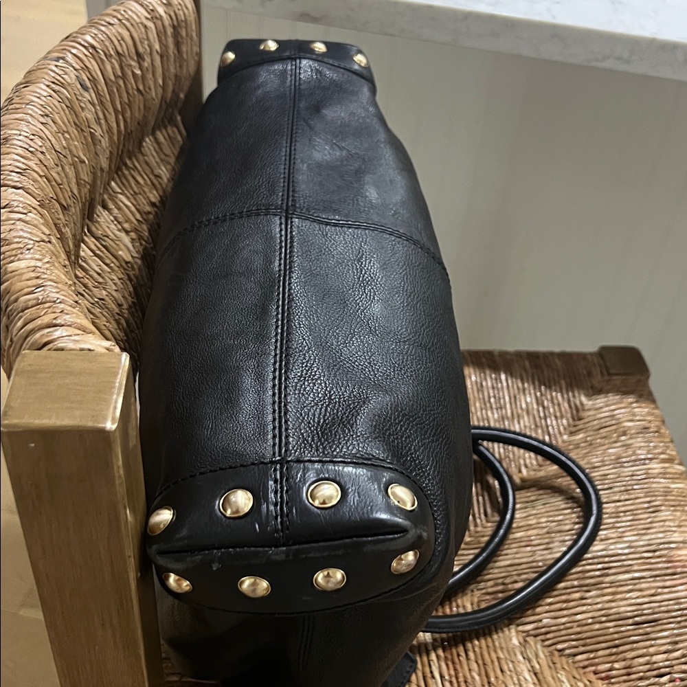 MICHAEL KORS BEAUTIFUL Black Pebbled Leather StudsTote Bag GREAT CONDITION - Picture 2 of 16
